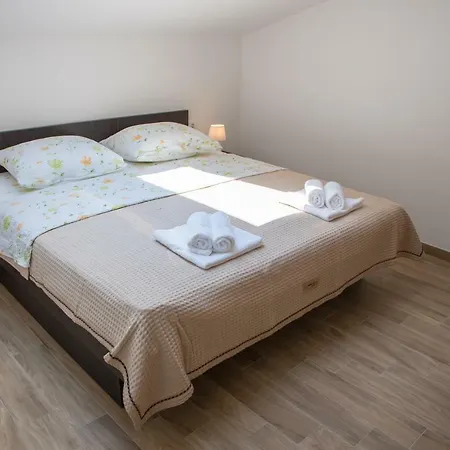 Guest house Butigan Klek