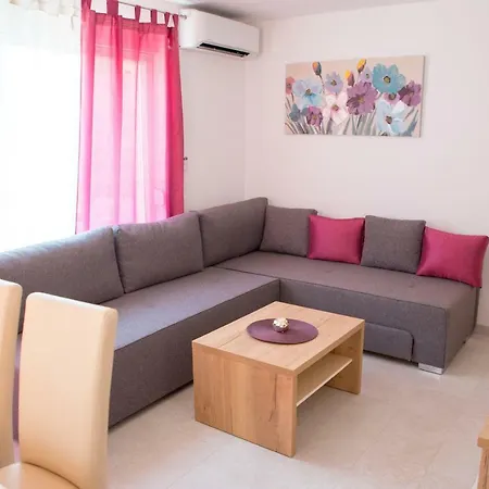 Butigan Guest house *
